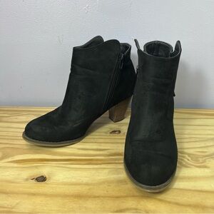 Shoedazzle Karol Black Booties - Size 8.5